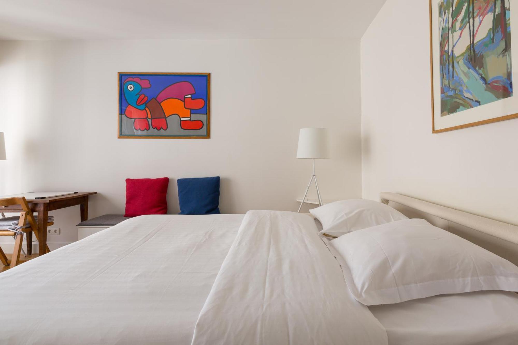 Appartement Veeve - A Pop Of Colour Paris